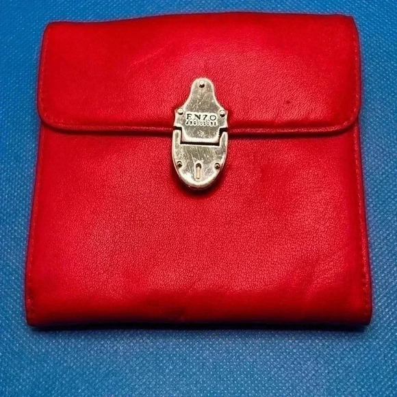 Enzo Angiolini Red Leather Wallet & Change Purse With Chrome Magnetic Snaps - Picture 1 of 11